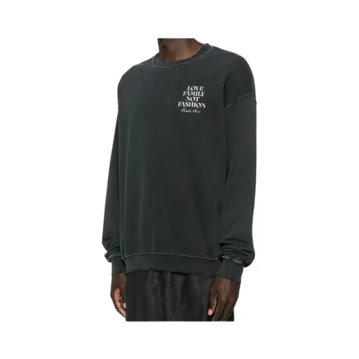 Long-Sleeved Crew Neck Sweatshirt