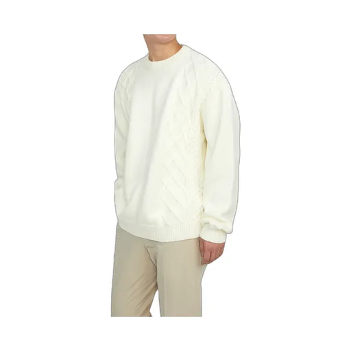 Round-Neck And Long-Sleeved Sweater