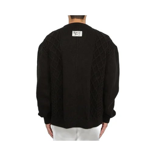 Round Neck Long-Sleeved Sweater