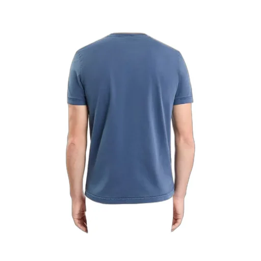 Classic Fit T-Shirt
