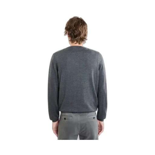 Long-Sleeved Round-Neck Jumper