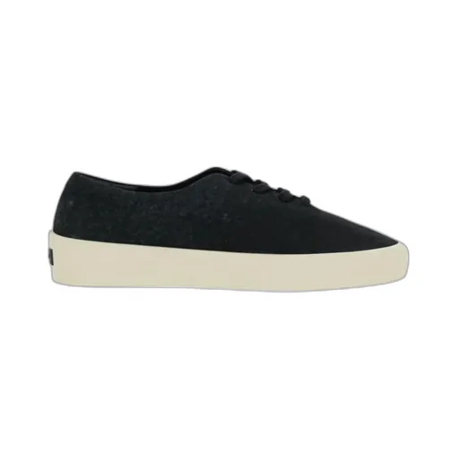 101 Lace-Up Sneakers