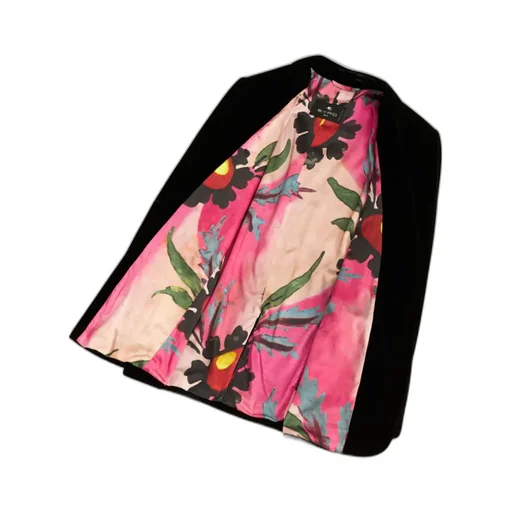 Single-Breasted Velvet Blazer
