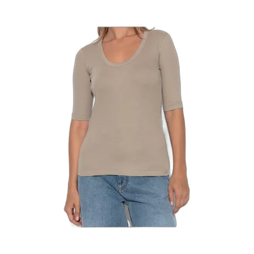 Short-Sleeved Top