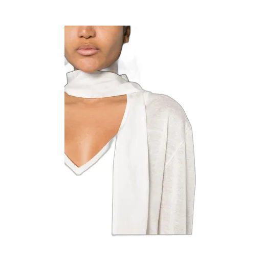 V-Neck Jumper