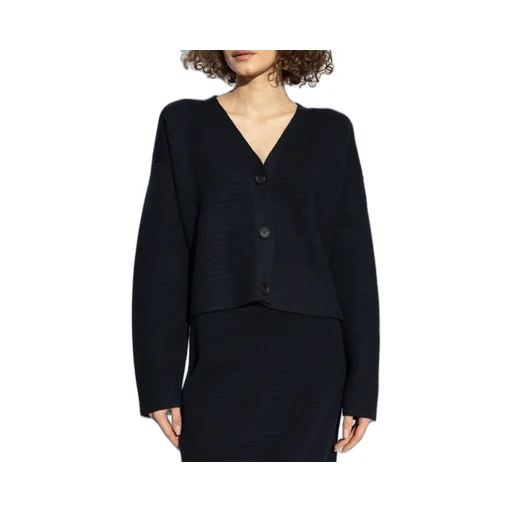 V-Neck Buttoned Knitted Cardigan