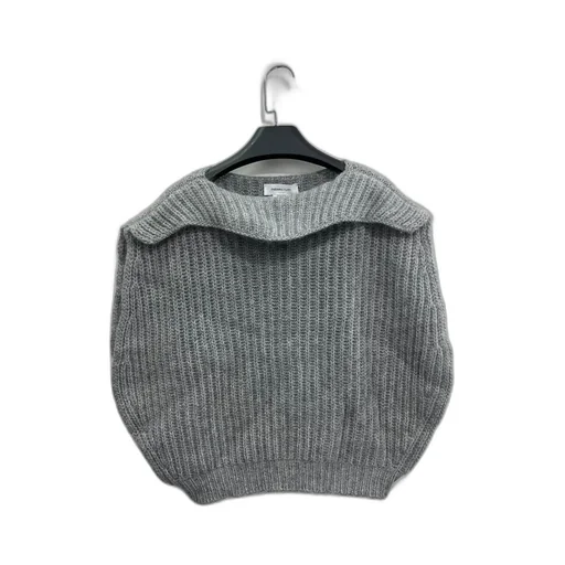 Long-Sleeved Knitted Sweater