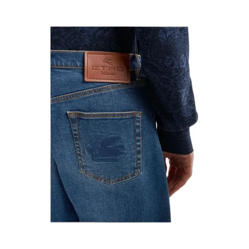 Straight-Leg Jeans With Pegaso