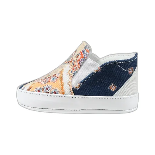Casual Shoes