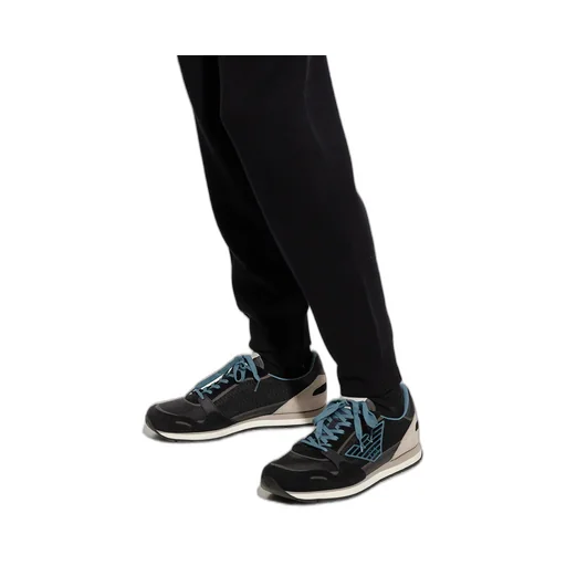 Logo-Patch Lace-Up Sneakers