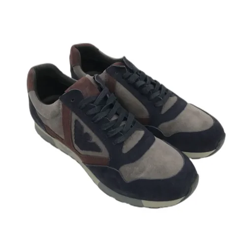 Logo Details Casual Sneakers