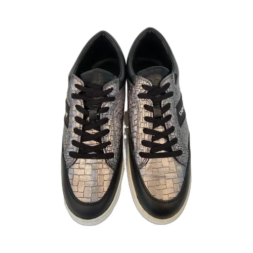 Logo Details Casual Sneakers