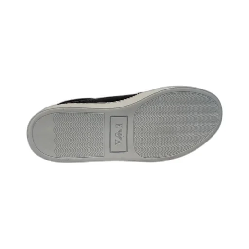 Logo Details Casual Sneakers