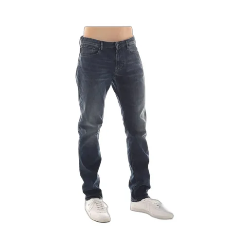 Straight Cut Jeans