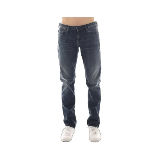 Straight Cut Jeans