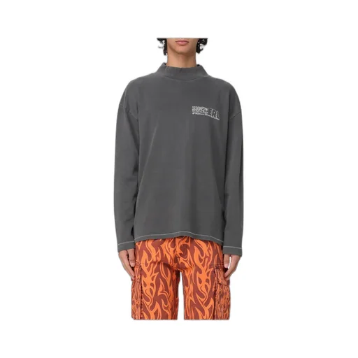 Long-Sleeved T-Shirt