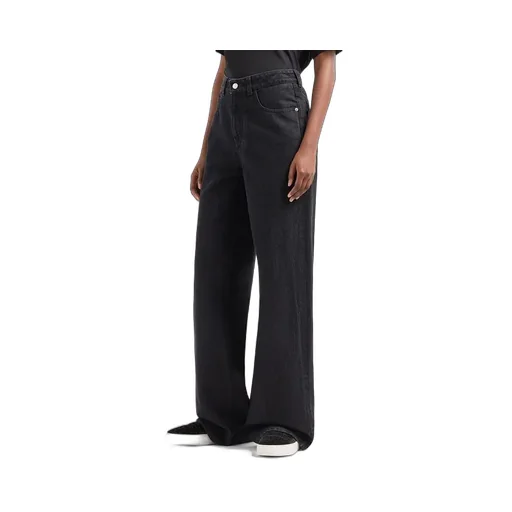 Wide-Leg Jeans