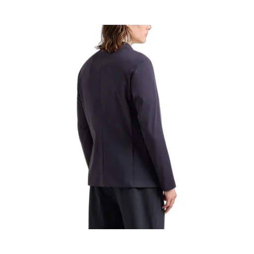 Travel Essentials Single-Breasted Blazer