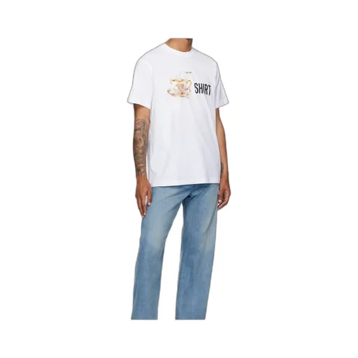 Short-Sleeved T-Shirt