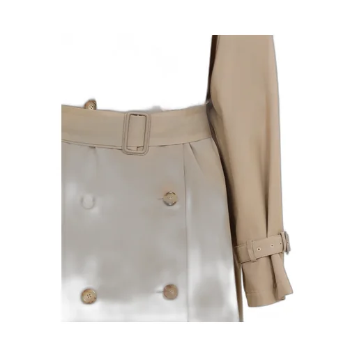 Long-Sleeved Windbreaker