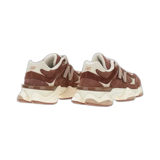 9060 Lace-Up Sneakers