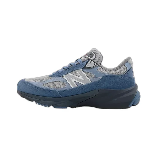 990V6 Lace-Up Sneakers
