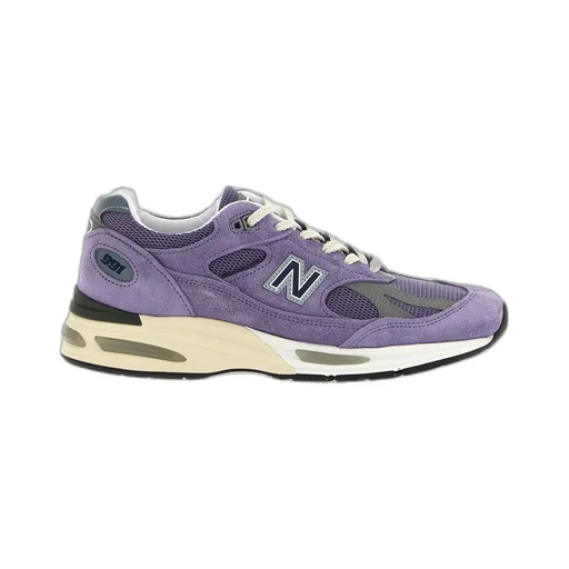 991V2 Lace-Up Sneakers