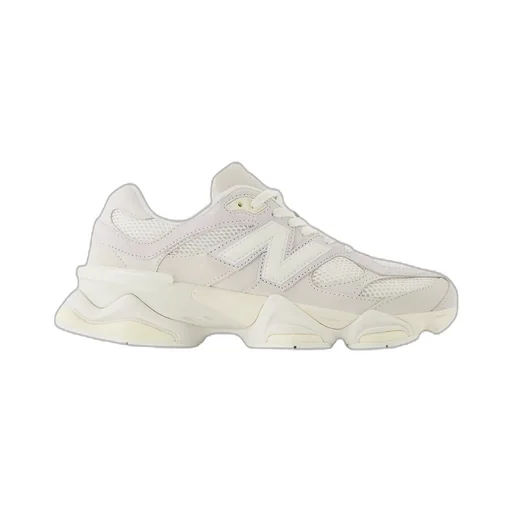 9060 Lace-Up Sneakers