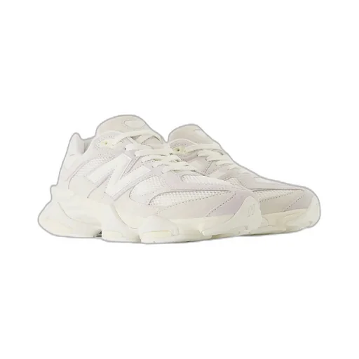 9060 Lace-Up Sneakers