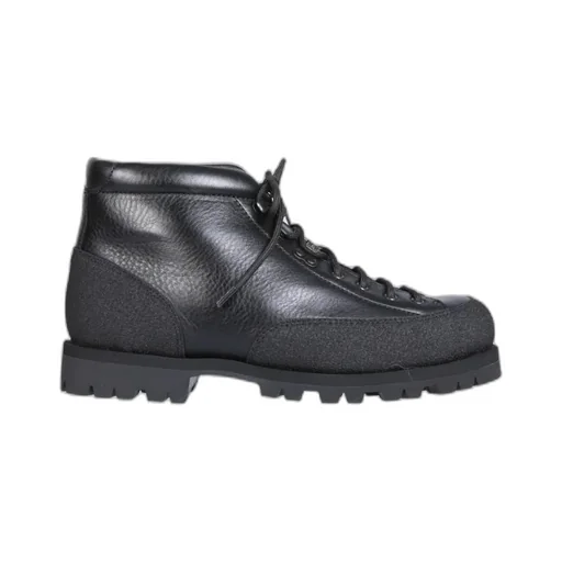 Yosemite Lace-Up Boots