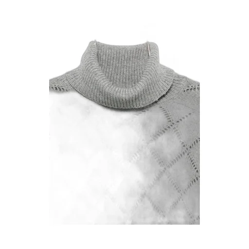 Turtleneck Long-Sleeved Sweater