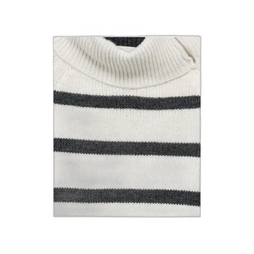 Turtleneck Long-Sleeved Sweater