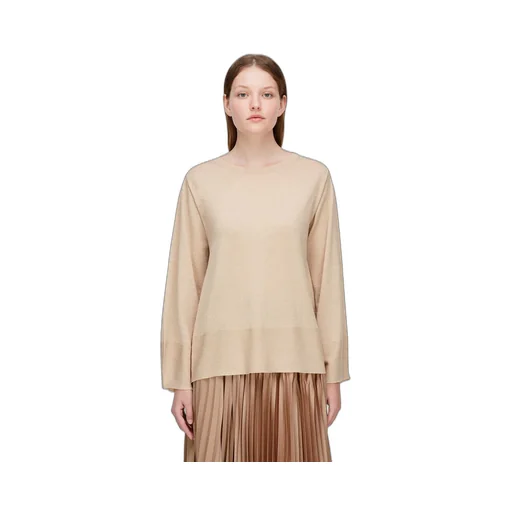 Round Neck And Long-Sleeved Sweater