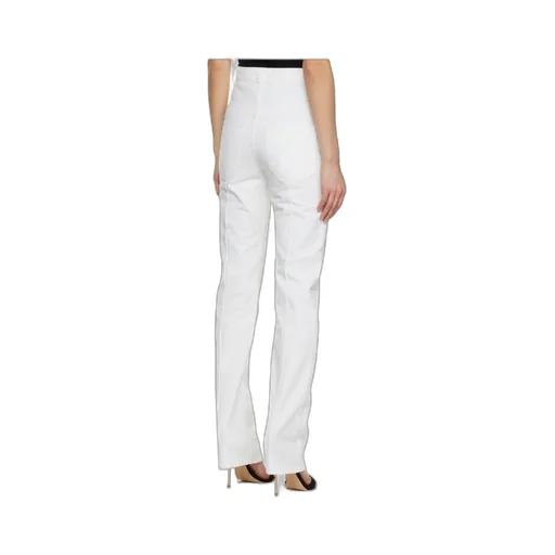 High-Waisted Jeans