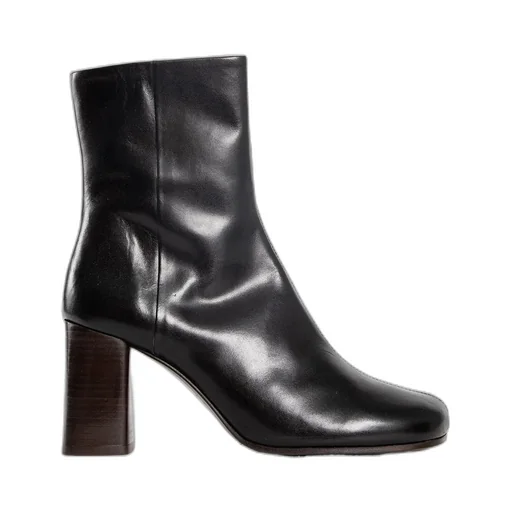 Anatomic Zipped Boots