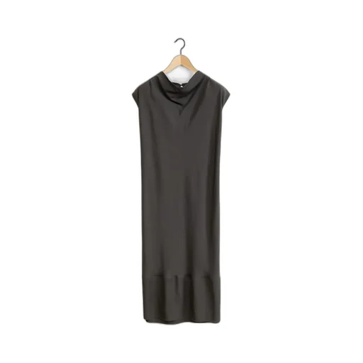 Sleeveless Flared Dress