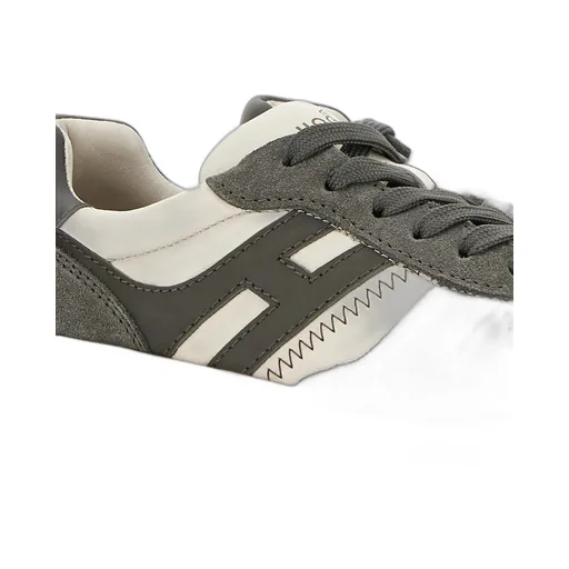 H630 Lace-Up Sneakers