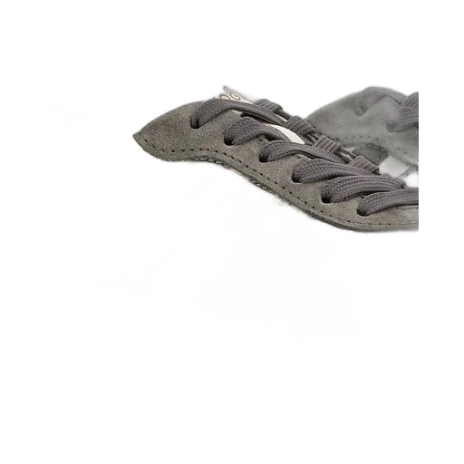 H630 Sneakers