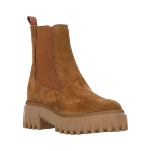 Elastic-Panel Platform Boots