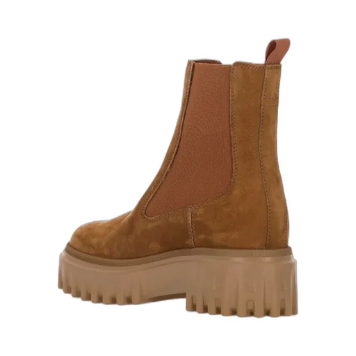 Elastic-Panel Platform Boots