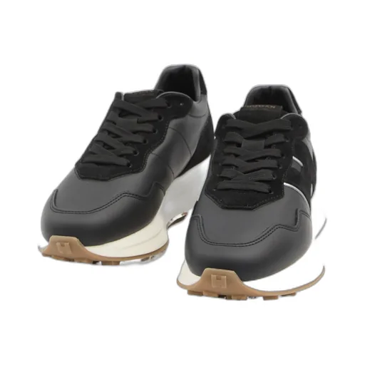 H641 Sneakers