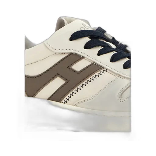 H630 Lace-Up Sneakers