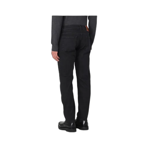 Belt-Loop Jeans