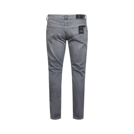 Slim-Fit Jeans