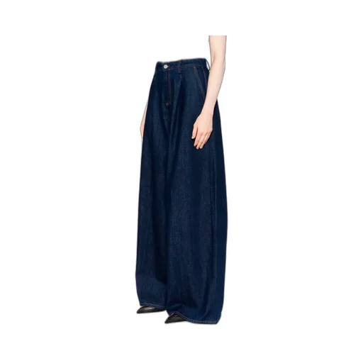 Wide-Leg Jeans