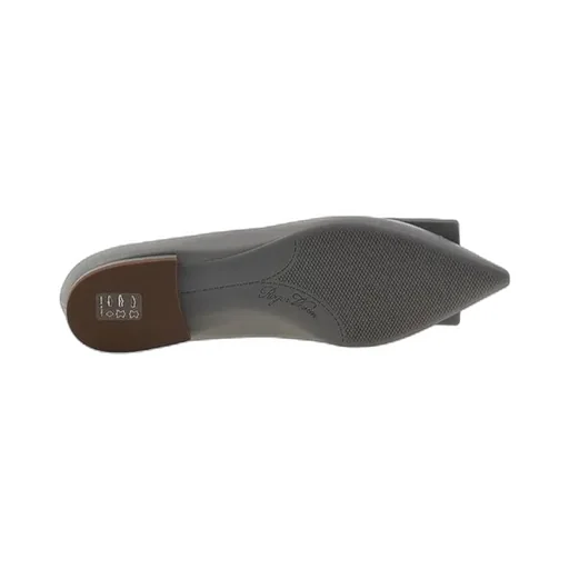 Pointed Flat Shoes
