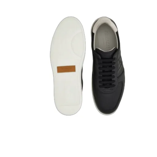 Low-Top Sneaker