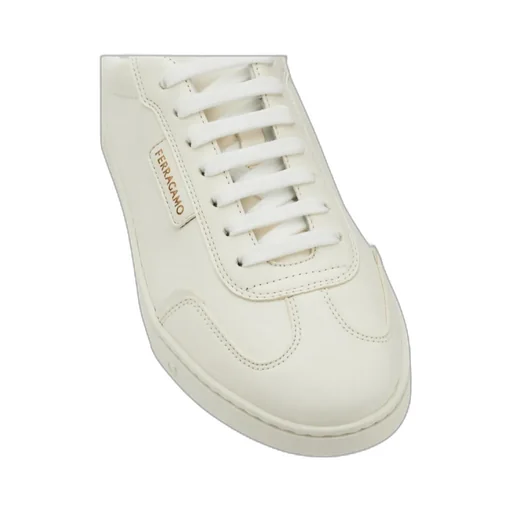 Low-Top Sneaker
