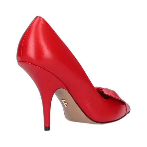 Soft Bow Pumps