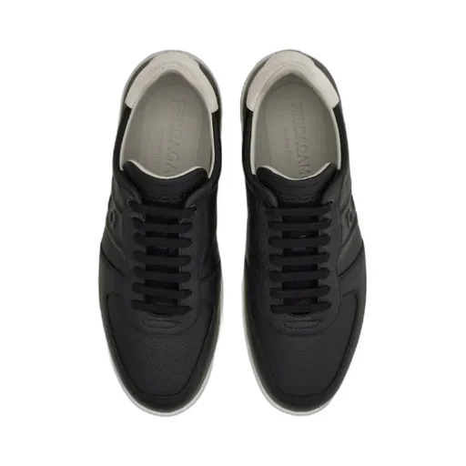Low-Top Sneaker